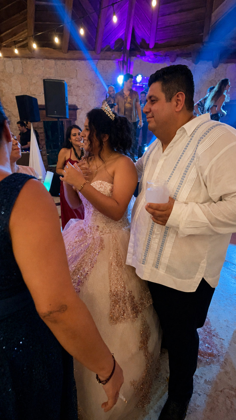 Grupos musicales para xv años en Cancun — Quinceañera · Cancún